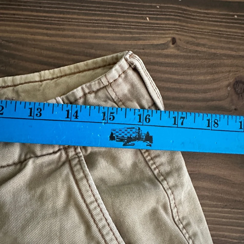 Men’s American Eagle Khaki Classic Flat Front Cotton Shorts Waist 31 Summer